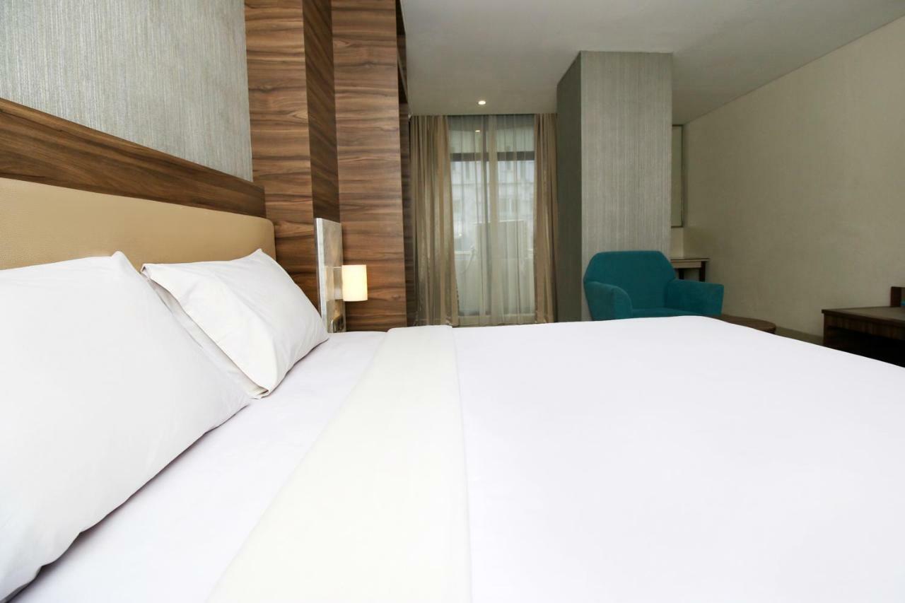Hotel Melawai 2 Джакарта Стая снимка